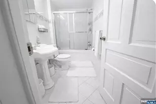 25 Hazelton St, Ridgefield Park, NJ 07660 - Photo 4