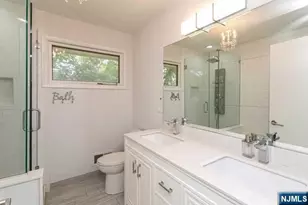 2 Monument Pl, Cresskill, NJ 07626 - Photo 12