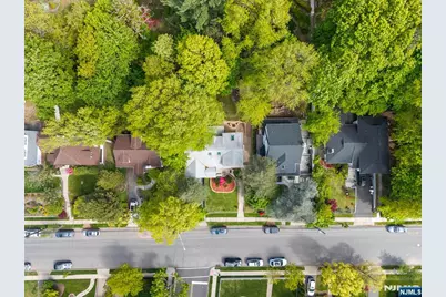 247 Glenwood Avenue, Leonia, NJ 07605 - Photo 42