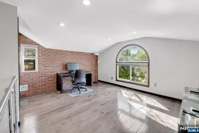 247 Glenwood Avenue, Leonia, NJ 07605 - Photo 22