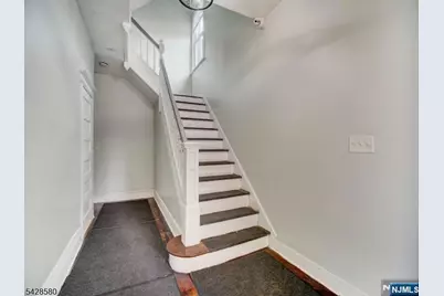 564 Sanford Avenue, Newark, NJ 07106 - Photo 6