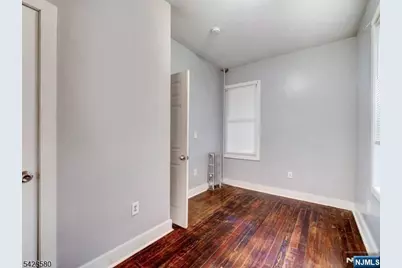 564 Sanford Avenue, Newark, NJ 07106 - Photo 14
