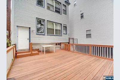 564 Sanford Avenue, Newark, NJ 07106 - Photo 4