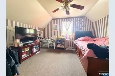 691 River Road, Teaneck Township, NJ 07666 - Photo 6