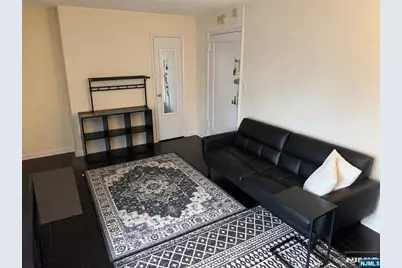 2339 Hudson Terrace E9 #E9, Fort Lee, NJ 07024 - Photo 6