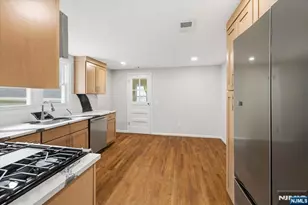 37 Roth Ave, Oakland, NJ 07417 - Photo 12