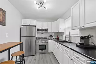 1-29 Virginia Dr 129B, Fair Lawn, NJ 07410 - Photo 6