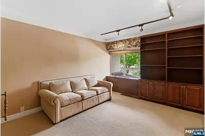 4 Horizon Road G-10 #G-10, Fort Lee, NJ 07024 - Photo 8