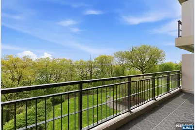 4 Horizon Road G-10 #G-10, Fort Lee, NJ 07024 - Photo 10
