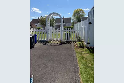 274 Schepis Avenue, Saddle Brook Township, NJ 07663 - Photo 18