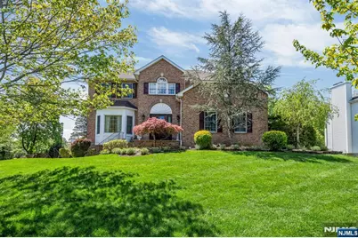 18 Hope Street, Montvale, NJ 07645 - Photo 2