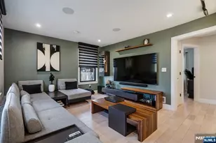 1013 Boulevard, New Milford, NJ 07646 - Photo 6