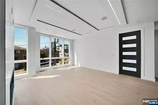 1524 11th St, Fort Lee, NJ 07024 - Photo 12
