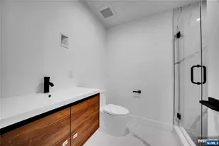 1524 11th St, Fort Lee, NJ 07024 - Photo 30