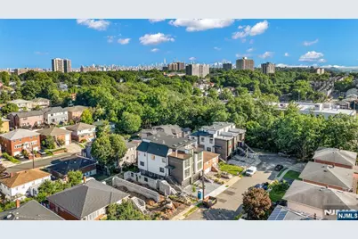 1524 11th Street, Fort Lee, NJ 07024 - Photo 2