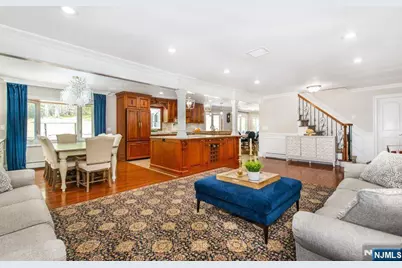 681 Glendale Road, Franklin Lakes, NJ 07417 - Photo 4