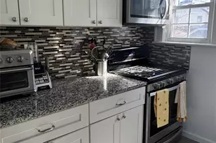908 Linden Ave, Ridgefield, NJ 07657 - Photo 4