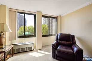 200 Winston 109, Cliffside Park, NJ 07010 - Photo 28