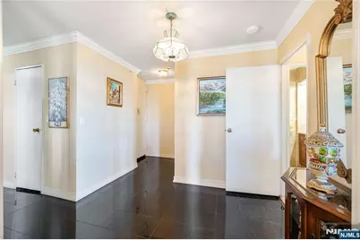 200 Winston 109 #109, Cliffside Park, NJ 07010 - Photo 6