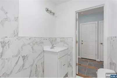 226 Clinton Street, East Orange, NJ 07017 - Photo 14