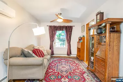 275 Springfield Avenue, Hasbrouck Heights, NJ 07604 - Photo 10