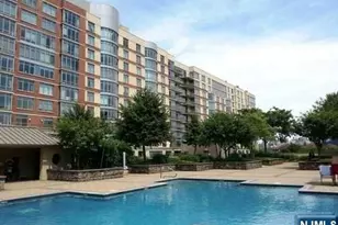 8100 River Road 916, North Bergen, NJ 07047 - Photo 16