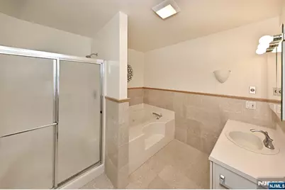 570 Oak Avenue, Maywood, NJ 07607 - Photo 18