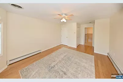 570 Oak Avenue, Maywood, NJ 07607 - Photo 16