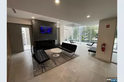 2150 N Central Road 306 #306, Fort Lee, NJ 07024 - Photo 16