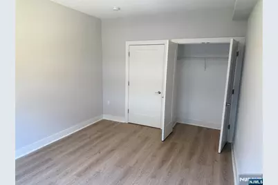 2150 N Central Road 306 #306, Fort Lee, NJ 07024 - Photo 10