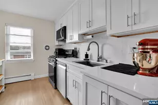 1152 Valley Road 2B, Wayne, NJ 07470 - Photo 6