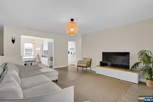 1152 Valley Road 2B, Wayne, NJ 07470 - Photo 2