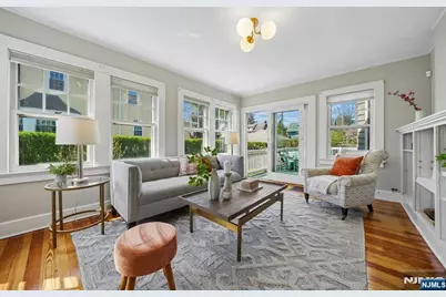 215 Inwood Avenue, Montclair, NJ 07043 - Photo 12