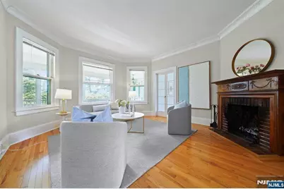 215 Inwood Avenue, Montclair, NJ 07043 - Photo 10