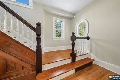 215 Inwood Avenue, Montclair, NJ 07043 - Photo 26