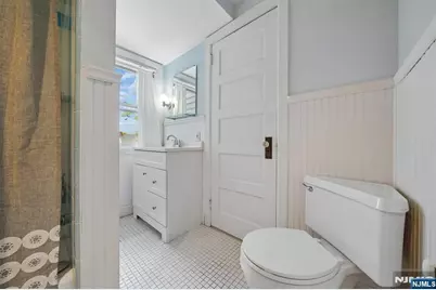 215 Inwood Avenue, Montclair, NJ 07043 - Photo 38