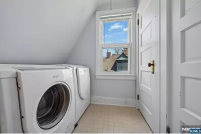 215 Inwood Avenue, Montclair, NJ 07043 - Photo 42