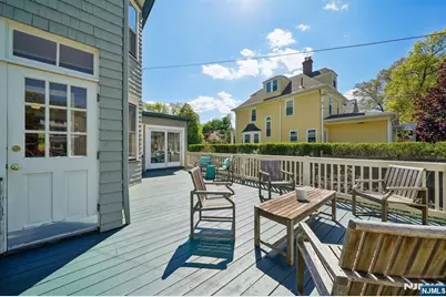 215 Inwood Avenue, Montclair, NJ 07043 - Photo 44