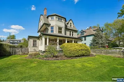 215 Inwood Avenue, Montclair, NJ 07043 - Photo 2