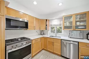 4 Ackerman St, Waldwick, NJ 07463 - Photo 32
