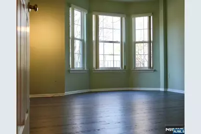2009 Beatrice Court, Mahwah, NJ 07430 - Photo 6