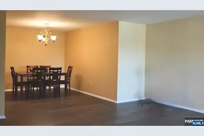 2009 Beatrice Court, Mahwah, NJ 07430 - Photo 2