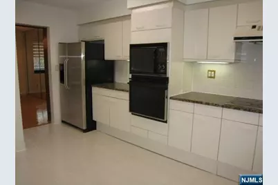 1512 Palisade Avenue 2R #2R, Fort Lee, NJ 07024 - Photo 8