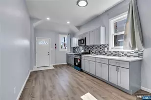 162 Clinton St, East Orange, NJ 07018 - Photo 2