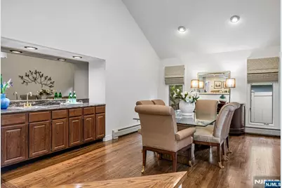 31 Sherwood Drive, Hillsdale, NJ 07642 - Photo 10