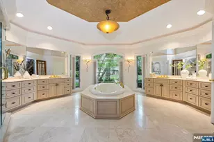 31 Sherwood Dr, Hillsdale, NJ 07642 - Photo 22