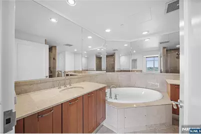 8100 River Road 915 #915, North Bergen, NJ 07047 - Photo 16