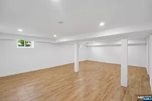 11 Raymond St, Englewood Cliffs, NJ 07632 - Photo 28