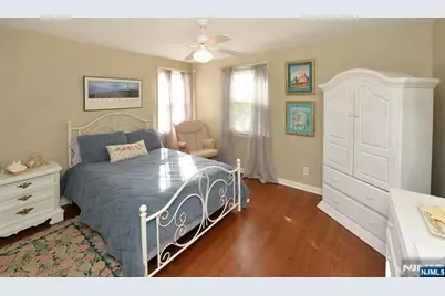 65 Clover Court, New Milford, NJ 07646 - Photo 22