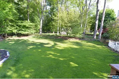 65 Clover Court, New Milford, NJ 07646 - Photo 36